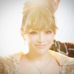 Ayumi Hamasaki Instagram - 明日、4月17日は @be_story_official 発売日🎉✨ 中ページのロングインタビューや最近お気に入りの美容アイテムの紹介なども楽しんでいただけますよーにっ✌️ #ayu26thanniversary