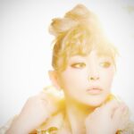 Ayumi Hamasaki Instagram - 明日、4月17日は @be_story_official 発売日🎉✨ 中ページのロングインタビューや最近お気に入りの美容アイテムの紹介なども楽しんでいただけますよーにっ✌️ #ayu26thanniversary