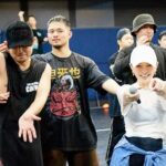 Ayumi Hamasaki Instagram - このツアー最後のリハーサルだったので、おまさ @masayukikamo が写真撮りにスタジオ来てくれた🥹🫶 これがまだ先週だなんて、びっくり！ #ayu47都道府県tour #最後のスタジオリハ #ちょいちょい #気になるとこあるやんな