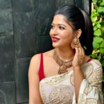Azmeri Haque Badhon Instagram - শুভ নববর্ষ ❤️! Wearing @safiyasathi @gluedtogether.handcrafted.art