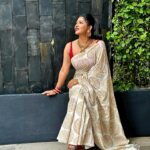 Azmeri Haque Badhon Instagram - শুভ নববর্ষ ❤️! Wearing @safiyasathi @gluedtogether.handcrafted.art
