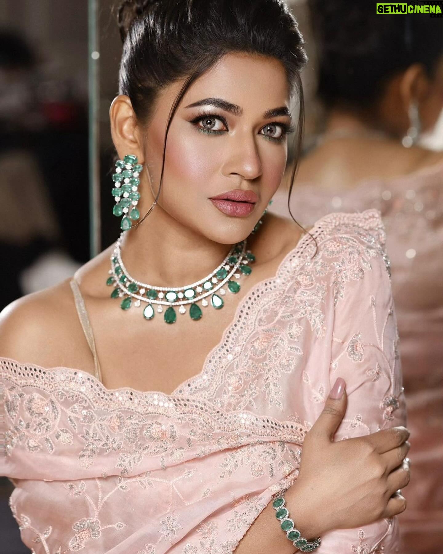 Azmeri Haque Badhon - 7.2K Likes - @amisheebd @zahidkhanbridalmakeover ❤️!