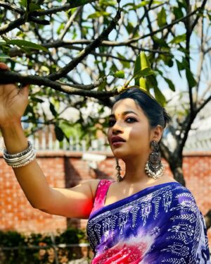 Azmeri Haque Badhon Instagram - Hello world 😎! 

Jewelry @gluedtogether.handcrafted.art