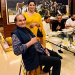 Azmeri Haque Badhon Instagram - This was such a great moment ❤️! With the celebrated photographer RAGHU RAI !