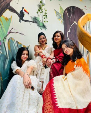 Azmeri Haque Badhon Instagram - শুভ নববর্ষ ❤️❤️!