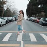 Azra Akın Instagram - Herkese iyi haftalar🌞 Pazartesi koşuşturmasına yakalanlar kimler?🙋🏻‍♀️