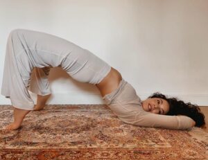 Azra Akın Instagram - 🧘🏻‍♀️