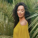 Azra Akın Instagram - 💛