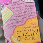 Azra Akın Instagram - Canım Ömür ne anlamlı bir buluşma oldu. Bütün dünyada çocuklar eşit büyüsün dileğim.. Kız çocukların eğitimi için bizi bir araya etirdiğin için teşekkür ederim. 💕💕💕 @omursabuncuoglu #sizinöykünüz 📚👩🏼‍🤝‍👩🏻👩🏻‍🤝‍👩🏾👩🏿‍🤝‍👩🏼