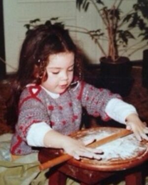 Azra Akın Instagram - Hamur hamur olalı böyle eziyet görmedi 😂 Emine Teyze çok teşekkürler ❤️