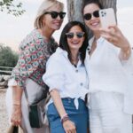 Azra Akın Instagram - Kızlarla Şanlıurfa'dayız📸 Size bir sürprizimiz olacak yakında 😜
