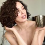 Azra Akın Instagram - 💋☕️