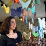 Azra Akın Instagram – Yeni hayat için yeni oda hazırlığı başlasın o zmn… 🦋🦋👫🏻 Ne yapılır? @isinmumcuartisan ‘a gidilir…🎨✨