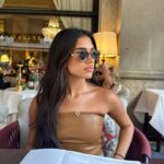Azra Mian Instagram – 22 I’m in paris baby