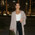 Azra Mian Instagram - 📍 🇦🇪