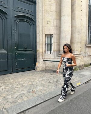 Azra Mian Instagram - 22 I’m in paris baby