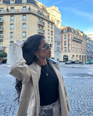 Azra Mian Instagram - 22 I’m in paris baby