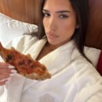 Azra Mian Instagram – 22 I’m in paris baby