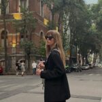Azul Guaita Instagram - En la tercera foto de puede ver como casi me atropella una moto.. la ultima foto es sorpresa
