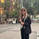 Azul Guaita Instagram - En la tercera foto de puede ver como casi me atropella una moto.. la ultima foto es sorpresa
