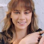 Azul Guaita Instagram - #AzulGuaita comparte con Vogue sus secretos de belleza. La actriz mexicana comienza con su rutina de skincare la cual consiste en hidratando muy bien la piel, para después aplicar bloqueador solar. ¿Quieres conocer sus secretos? Descubre el video completo en nuestro link en bio.