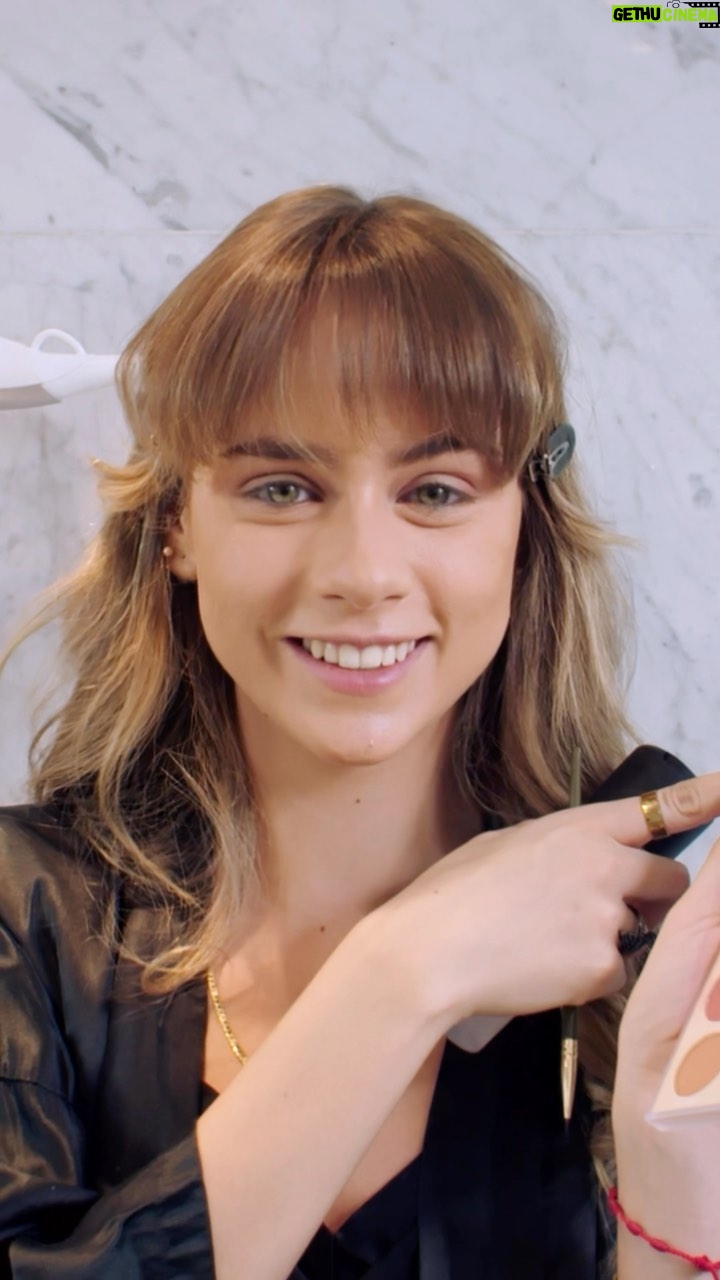 Azul Guaita Instagram - #AzulGuaita comparte con Vogue sus secretos de belleza. La actriz mexicana comienza con su rutina de skincare la cual consiste en hidratando muy bien la piel, para después aplicar bloqueador solar. ¿Quieres conocer sus secretos? Descubre el video completo en nuestro link en bio.