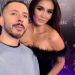 Bárbara Islas Instagram - “Los sueños se cumplen” Cierro el año conduciendo #Bienvenido2024 con gente que siempre he admirado muchísimo. Me maquilló uno de los mas TOPS de México, definitivo “la constancia todo lo alcanza” Agárrate #2024 💪🏼