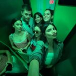 Bárbara López Instagram – Los más felices de La Vía Láctea 🥛 🍪 

✨ also un post de cómo se vive la auténtica felicidad. 

✨ also mis inicios de face yoga 🥄