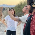 Bárbara López Instagram – Nos pasamos la vida buscando hacer lo que más nos gusta 
Y después nos pasamos otra vida esperando a que esos proyectos salgan y ustedes puedan verlos. 

 💕 Uno de los proyectos más bonitos que he hecho, y con orgullo puedo decir que no soy la única que lo piensa así. 

Gracias güerito @guerofranco por hacerme formar parte de esto, guion que por cierto escribió uno de mis amigos más queridos @luisarrieta_ , gracias arrietita a ti también por darnos algo tan bello en qué trabajar 💕. 

No parábamos de llorar… a cada rato me tocaba el corazón ♥️ y por fin esta peli se estrena en el @sdlatinofilmfestival 

Gracias @ponchuspineda por llevarnos de la mano y compartir todo esto con nosotros 💕💕💕 eres un gran director. 

Gracias a todo todo el equipo que dio su corazón en este trabajo e hizo que fuera un proyecto inolvidable 😍💕

Pueden comprar sus boletos e ir a verla 🎟️ 

TODAVÍA CONMIGO