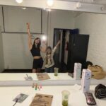 Bárbara López Instagram - FINLANDIA Qué fortuna trabajar en este cuarto de hotel que no hizo más que dejarme cosas bellas. @soyronava gracias por permitirme ser cada vez más valiente y gracias por demostrarme que la gente bonita existe. Te admiro profundamente 💕 te quiero en mi vida para siempre. @luisarrieta_ querido arrietaaaaa eres un compañero espectacular! Gracias por hablar de películas conmigo, de la vida, de nuestras historias y por ser tan generoso y divertido! Que la vida de sonría siempre. @alemarina un proyecto más juntas 💕 fuimos un espejo alguna vez y ahora lo volvemos a ser pero con un reflejo más brillante 💕 gracias por cuidarnos, por ser nuestro amuleto 🪬 y gracias por intentar asustarme un par de veces y solo lograrlo hasta la última función. Te adoro!!!! Y por último y no por eso menos importante: GRACIAS A TODAS MIS PRECIOSAS Y HERMOSAS MUJERES QUE ME ACOMPAÑARON CADA DÍA Y ME COMPARTIERON DE SU HERMOSA ENERGÍA Y MAGIA 💕 LAS AMO COMO TIENEN UNA IDEA.