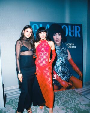 Bárbara López Instagram - Qué espectacular noche con @glamourmexico no me cansaré de agradecer por ser nombrada #womenoftheyear @itsfarahslim gracias infinitas a ti y a todo tu valioso equipo. Fue un honor estar al lado de todas estas increíbles mujeres. 

Gracias @michelleverdugo por apasionarte conmigo y ser mi gran equipo, eres una gran mujer. 

Gracias @puntoentmx por cuidarme y ser mi familia. 

Gracias @_hashis_ por capturar estos momentos, tu trabajo es increíble. 

Gracias @san_angel_nails por estas uñas tan espectaculares 

Gracias @sofyflorees por dejarme impecable con este look de @ferragamo

Y gracias infinitas siempre a mi familia @tiffanyandco @pamelaocampo @alexiadesentis por hacerme sentir especial en cada momento importante.