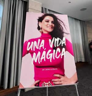 Bárbara Lombardo Instagram - Es HOY! #señorainfluencer en todo México 🇲🇽 Aquí les presento a Jackie Lombardo, una spiritual coach que tiene muchas ganas de enseñarles cómo hacer para tener UNA VIDA MÁGICA ❤️ vayan corriendo a @cinepolismx en este finde puente 💚