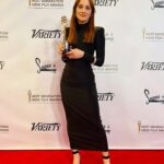 Bárbara Lombardo Instagram – Thank you Next Generation Indie Film Awards for the Best Actress Award for the film “Manuela” 🩷 🇺🇸 🇦🇷 
I am beyond happy & grateful for the honor. 
And thank to the amazing crew, you guys were amazing 🌷

Gracias por este reconocimiento a mi trabajo
@indiefilmawards