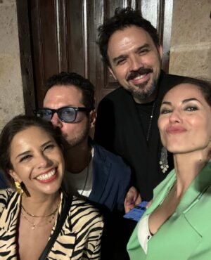 Bárbara Mori Instagram - Que lindo regresar a Morelia al @ficm ver amigos queridos, películas increíbles y un festival que está festejando en grande su 21 aniversario. Recuerdo haber venido en las primeras ediciones con la película “La mujer de mi hermano” de @mr._de_montreuil 
Y es hermoso ver el crecimiento y el maravilloso esfuerzo que hacen todos los años para promover nuestro cine a través de este gran festival! ❤️

@alexiaulibarridesign 
@hualingerie