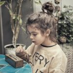 Bárbara Mori Instagram – Te amo Mila.

Al nutrir la consciencia, se puede disminuir el miedo a lo desconocido.