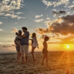 Bárbara Mori Instagram - Good times! Amor, luz, consciencia, armonía, equilibrio, risas, alegría, trabajo personal, evolución, transformación. Esos son mis deseos para esta humanidad de la que formamos parte todos. Que encuentren ese deseo profundo que habita en sus corazones. ❤️ Feliz 2023❤️
