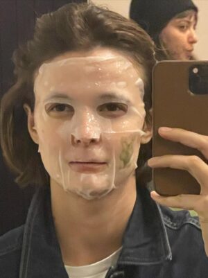 Büşra Develi Instagram - Dumb dumb dump 🤡🔫