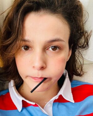 Büşra Develi Instagram - Dumb dumb dump 🤡🔫