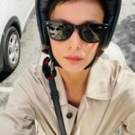 Büşra Develi Instagram - 🪨🪵