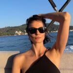 Büşra Develi Instagram - Evden çıktık 🥂📷@melikeagar