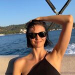 Büşra Develi Instagram - Evden çıktık 🥂📷@melikeagar