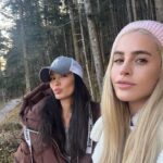 Büşra Pekin Instagram - Sporvizörümle @sonay_trendlife ❤️