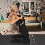 Büşra Pekin Instagram - Yeni senenin ilk antrenmanı! En sevdiğim sözü size hatırlatmak istiyorum! Düzenli yaptığınız her şey fark yaratır! İyi ve sağlıklı yıllar herkese! 🤍