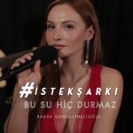 Başak Gümülcinelioğlu Instagram – Bu hafta #İstekŞarkı : Bu Su Hiç Durmaz – Bülent Ortaçgil
Söz – Müzik : Mahmut Çınar

Tamamını dinlemek için @basakgumulcinelioglu Youtube hesabına , ve geri kalan tüm gönderileri takip etmek için de hesabımızı takip etmeyi unutmayın! 

Her hafta yayınladığımız şarkıların en sevilen kısmını ayrı olarak şarkı sözleriyle paylaşıyoruz 😊 

Önümüzdeki haftanın #istekşarkı larını bu postun altına alalım 🥂

#istekşarkı #başakgümülcinelioğlu #açkapıyıgiriçeri