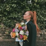 Başak Gümülcinelioğlu Instagram – Çiçekler, aklımdaki kadınlar, yürüdüğümüz yollar 🌸 Kutlu olacak. 8 mart.