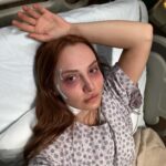 Başak Gümülcinelioğlu Instagram - JALE IS BACK 🔥 Hep çerçevede kalacağını düşünmemiştiniz inşallah 🥹 Ah Jale’m hüzünlü kekim, sana neler oldu böyle adlı @kulmasalitrt 3. Bölüm #dump çalışmamdır. Çok korkunç olmasın diye yeni afişimizi kapak yaptım ama kaydırarak bu haftanın özetini görebilirsiniz 🥲İnşallah çok spoiler vermemişimdir, zira saat 20’de @trt1 deyiz! Hadi ekran başına, bölüm sonunda lütfen burada buluşalım 🙏🏻 #KülMasalı hashtagi ile de yorumlar yaparsanız keyifle okuruz tadından yenmez 😌