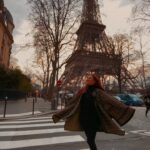 Başak Gümülcinelioğlu Instagram - Voilà • Bazı anlar, bazı hisler var, özleniyor. Onların ne olduğunu bulmak, iyi anlamak ve onlarla yola devam etmek lazım bence. Diğer taraftan bakıldığında dertlenecek çok şey var zaten. Bu yoktu, içimden geldi 😌
