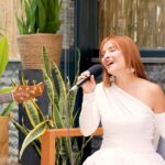 Başak Gümülcinelioğlu Instagram – Bu haftanın istek şarkısı için tahminleri alalım❤️ Haftaya çok güzel bir süprizimiz var , herkes bir sevdiğini @isteksarkimusic hesabı ile tanıştırsın, yılbaşı yaklaşıyor sizin için hazırladığımız sürprizlerden haberdar olmadım demeyin. 🙋🏼‍♀️