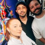 Başak Gümülcinelioğlu Instagram - ART is my REFLECTION 🪬 Biraz da sanat demeyelim mi, dostlarım🥹 Sırasıyla çok sevdiklerim içlerinden seçebildiklerim: @n.ramazancan , @quasimotho , @julidezeynepgunce , @aysekiran.atelier , @ctnkcgri , @ozdilekerkan , @patelrebelo , @zeynepkocanart . Art Weeks 28 ine kadar devam ediyor dostlar. Bu da benden size güzel bir haber 🧡