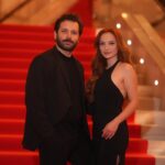 Başak Gümülcinelioğlu Instagram – Kadına ve dişil enerjiye bu kadar özen gösteren bir markanın , 10. Yıl ödüllerinin verildiği bu gecede bana (ve canım saçlarıma) “En güzel saç” ödülünü layık görerek, farklı olmanın bu kadar güçleştirildiği bir dünyada, siz, canım kızıl saçlarımı ve beni onurlandırdığınız, ve sevgiyle en güzelini hissettirdiğiniz için, teşekkür ederim… Ben , saçlarımın her teli ve kafamın içindekiler, onur duyduk 🧡 Emeği geçen herkese ve @bilgeozturkofficial sana, sevgiyle…
@watsonsturkiye 🙏🏻
Bu akşam saçlarımı güzelleştiren ve bu yolda yıllardır hep benimle olan canım dostum @atakangelisli sana ve dostlarım @huseyinpolatofficial @hakangoleli size kocaman sarılıyorum. İyi ki varsınız 🙏🏻🤍
(Marka geçtiği için #reklam yazmalıyım)